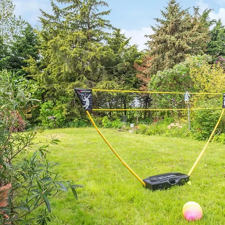 3 Bedroom Lovely In * Saal